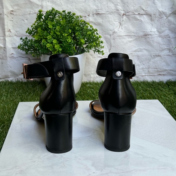 Aquatalia Sadey leather ankle strap sandals size 8 NWT - Picture 4 of 13
